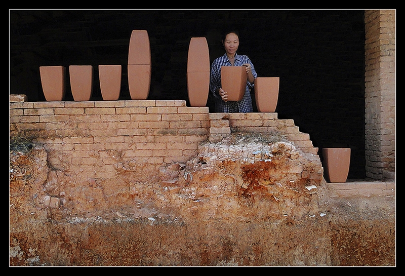 444 - CRAFT POTTERY IN BINH DUONG - NGUYEN TOAN - viet nam.jpg